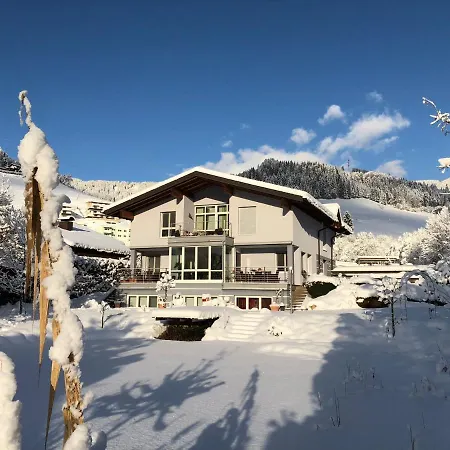 Familie Grünauer * St. Johann im Pongau